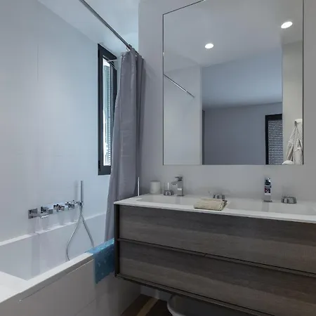 Spacious Standing Acparking Апартаменты Ницца